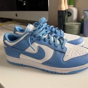 New* Nike men’s Low-Top dunks in Sky Blue and White
